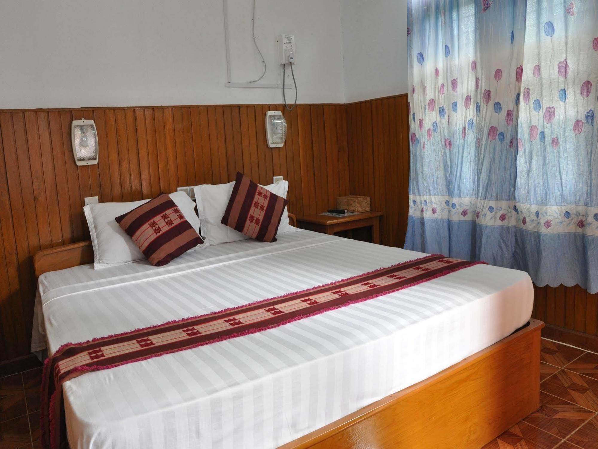Saw Nyein San Guest House Nyaung-U Zewnętrze zdjęcie
